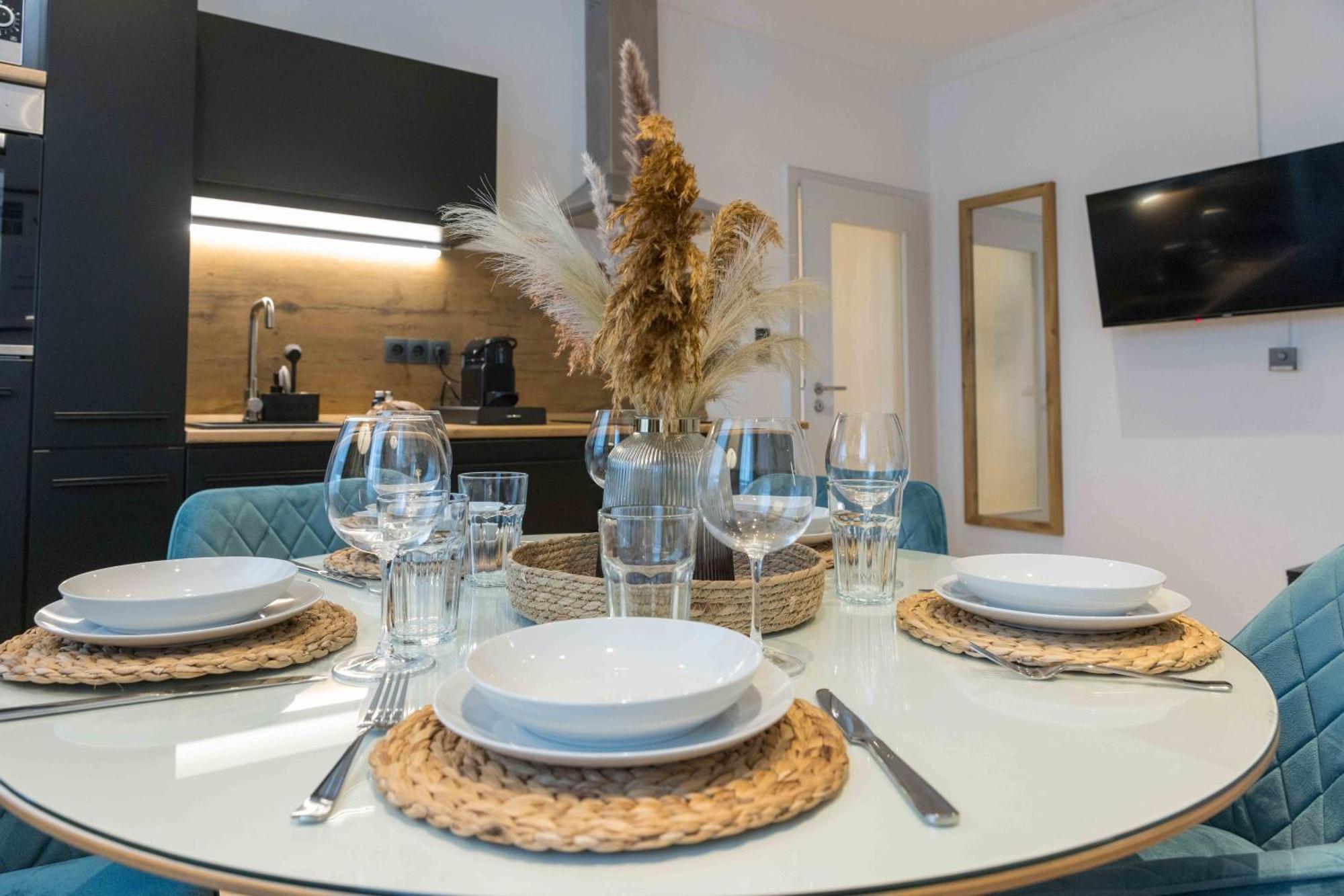 Schillerapartment Hof, Kueche, 24H Digital-Checkin, Parkplatz, Wlan250Mbit Хоф Екстериор снимка