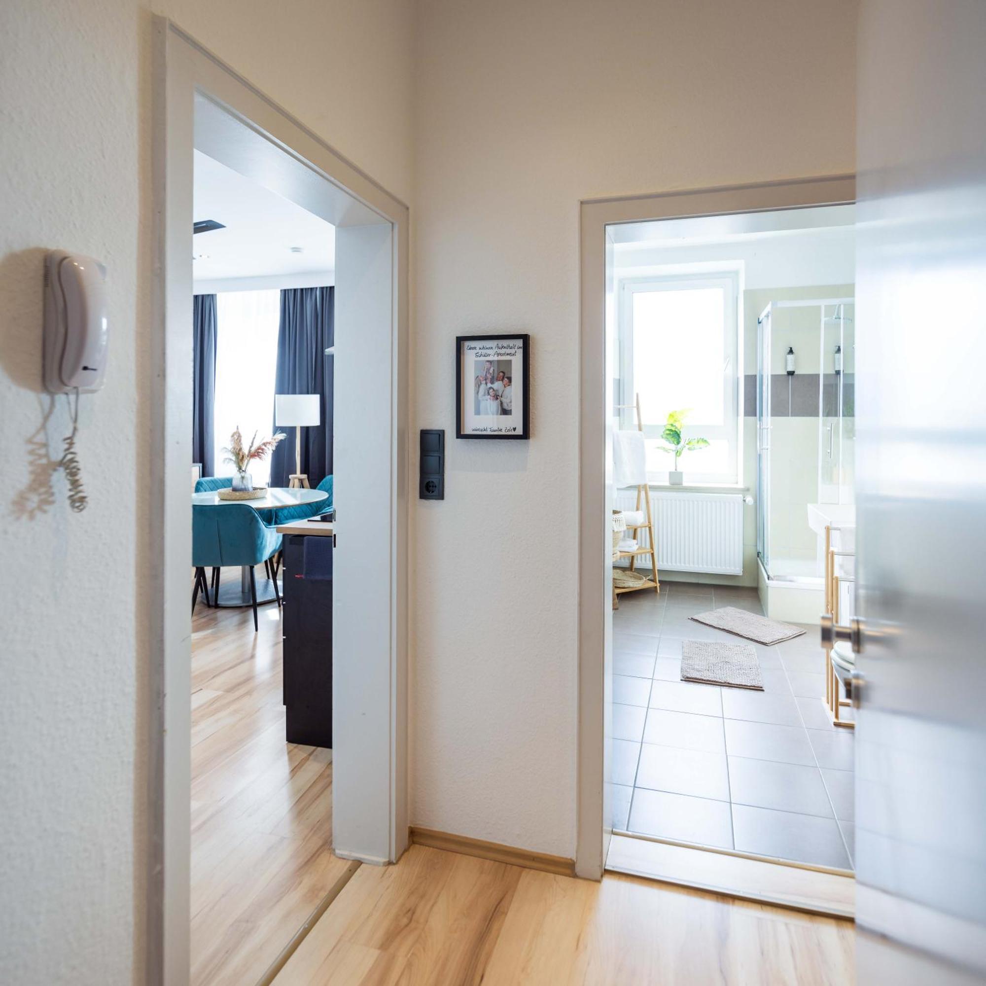 Schillerapartment Hof, Kueche, 24H Digital-Checkin, Parkplatz, Wlan250Mbit Хоф Екстериор снимка