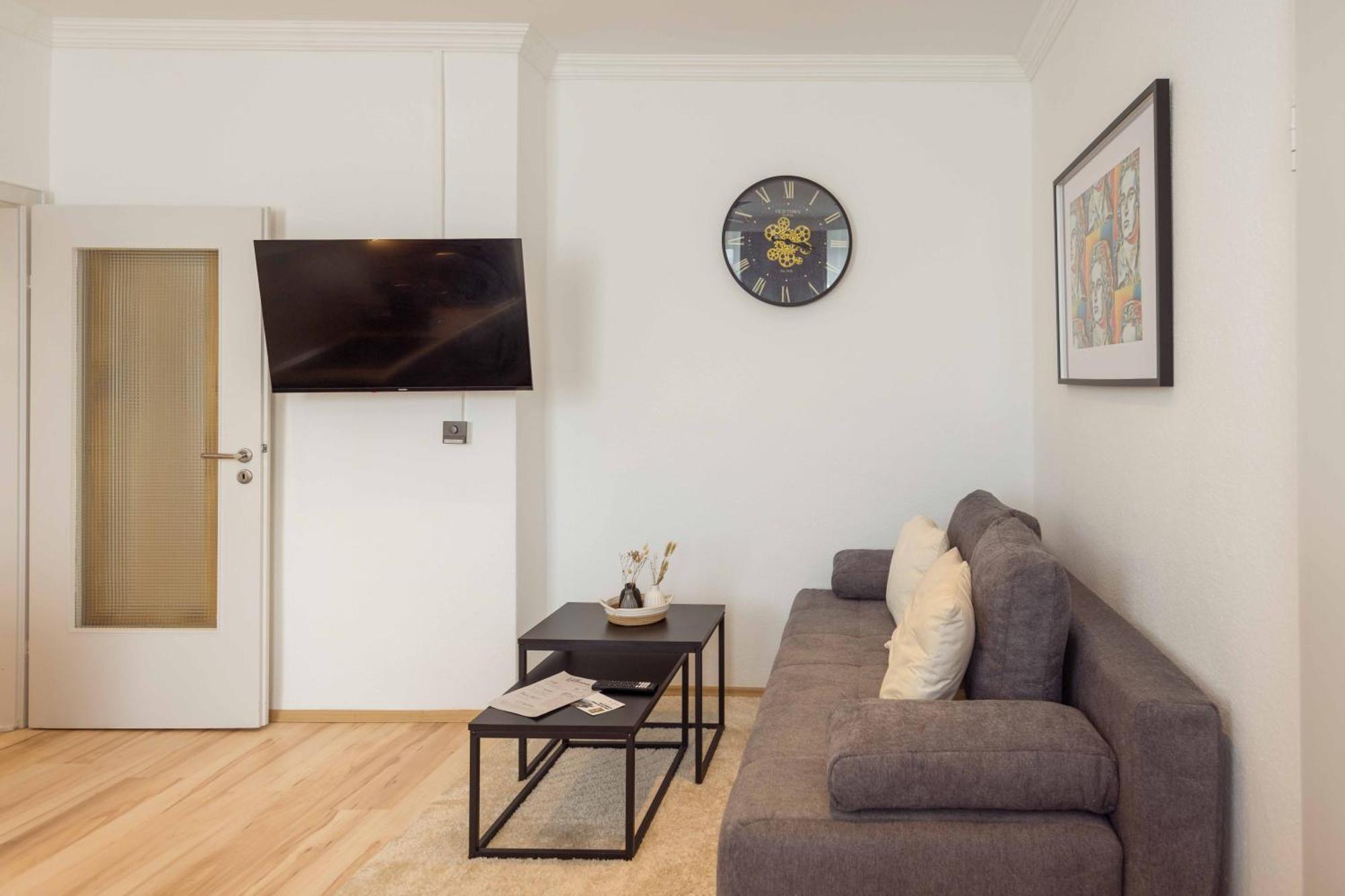 Schillerapartment Hof, Kueche, 24H Digital-Checkin, Parkplatz, Wlan250Mbit Хоф Екстериор снимка