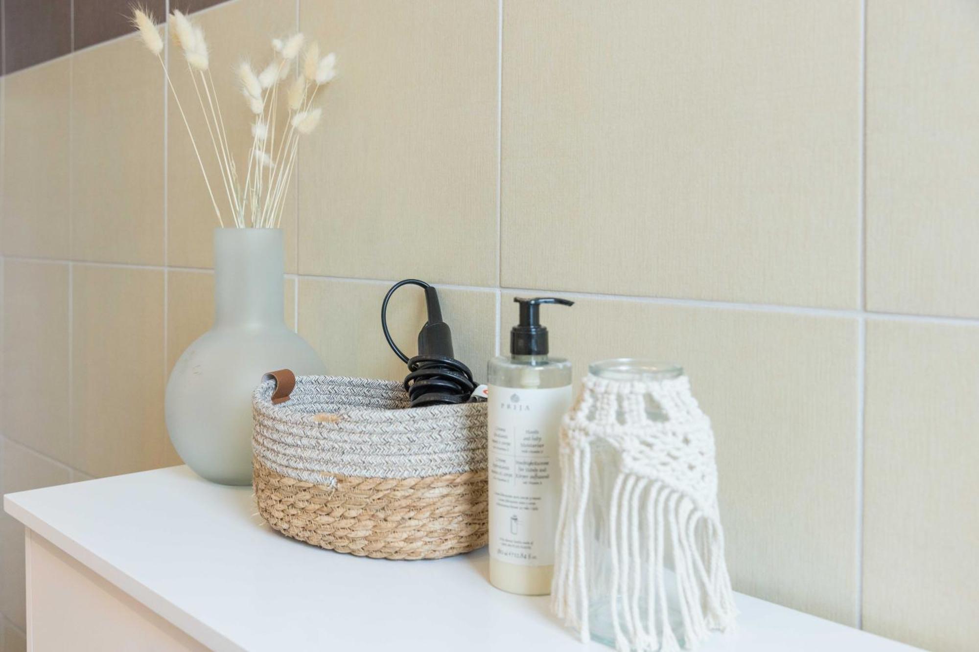 Schillerapartment Hof, Kueche, 24H Digital-Checkin, Parkplatz, Wlan250Mbit Хоф Екстериор снимка