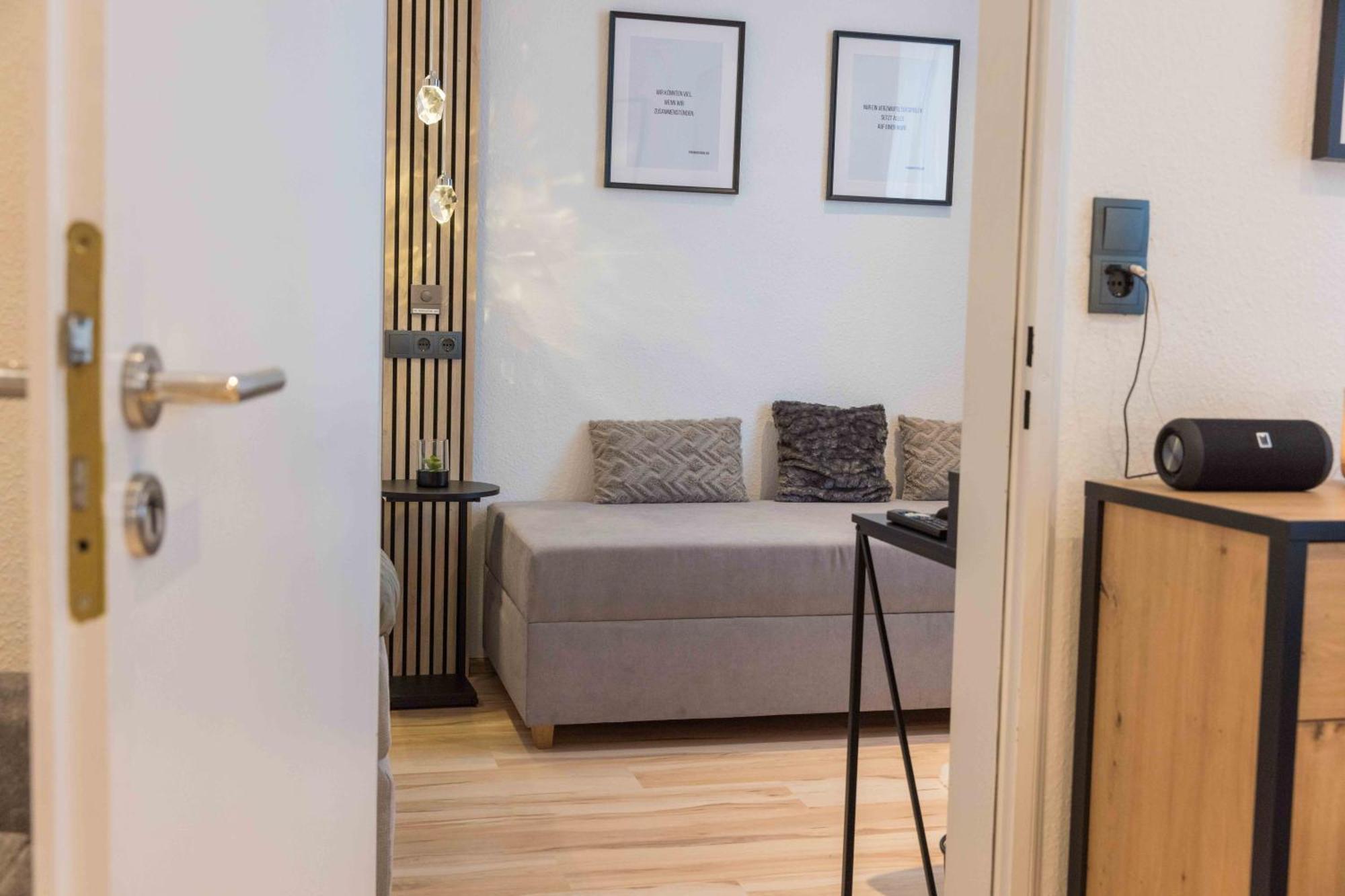 Schillerapartment Hof, Kueche, 24H Digital-Checkin, Parkplatz, Wlan250Mbit Хоф Екстериор снимка